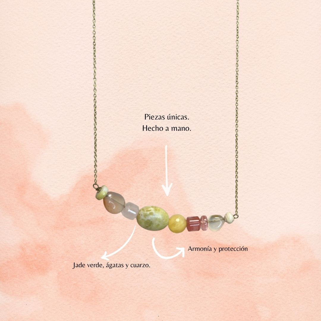 Collar de jade y cuarzo rosa