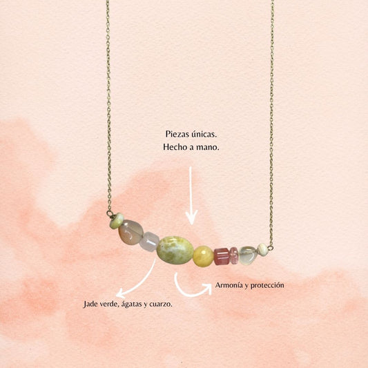 Collar de jade y cuarzo rosa